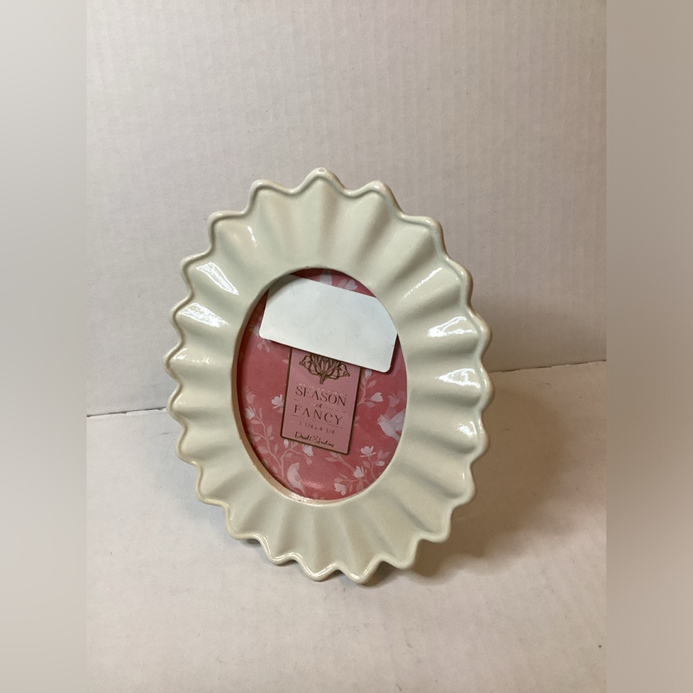 Dwell Studio Season Of Fancy off White Picture Frame Fits 3-1/4” x 4-1/4” Photo